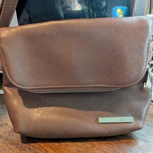 Brown Leather Kenneth Cole Purse